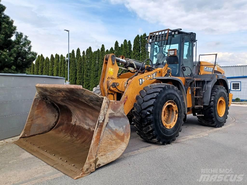 CASE 1021 F Wielladers