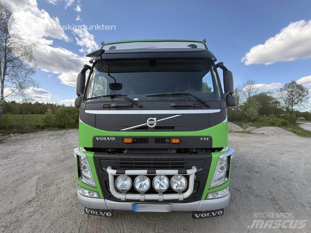 Volvo FM 460 Vlakke laadvloer met kraan