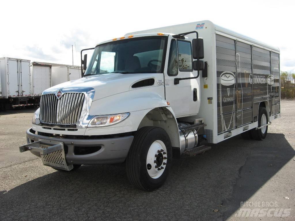 International 4300 Drankentrailers