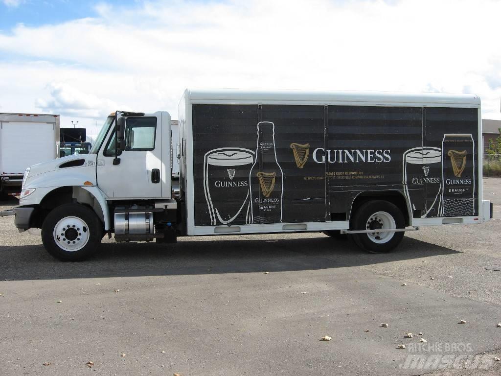 International 4300 Drankentrailers