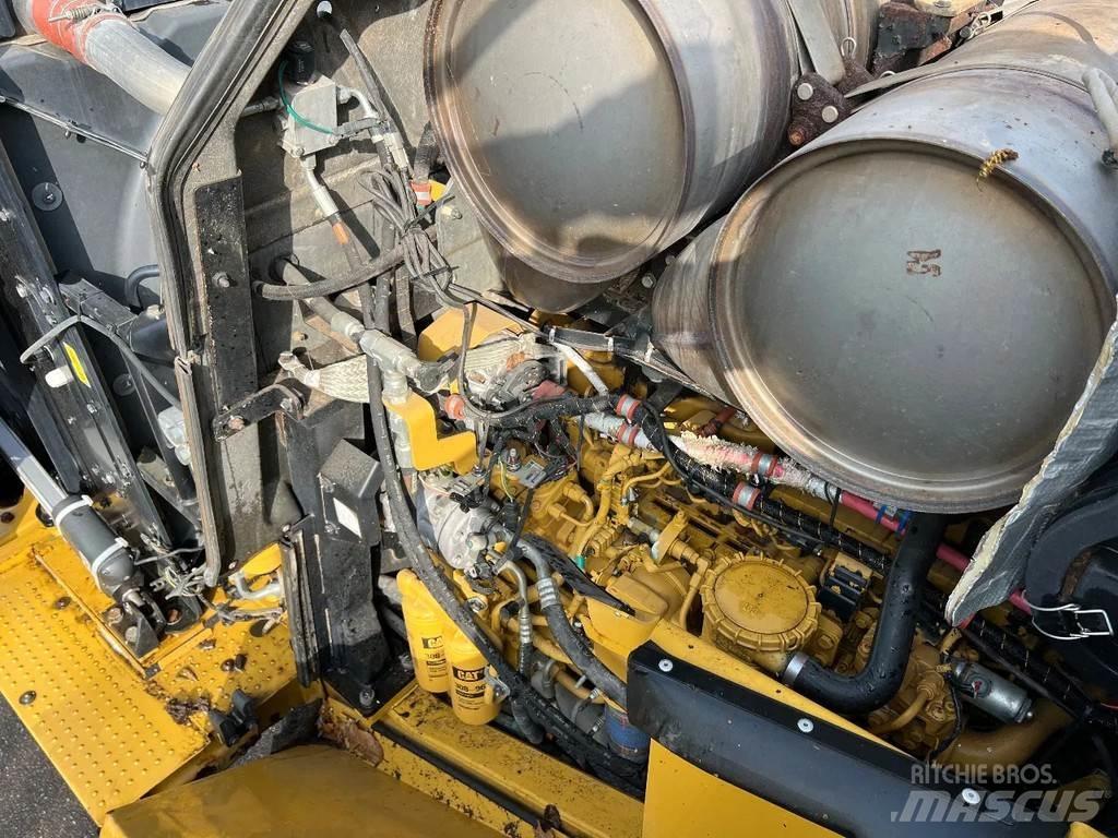 CAT 966M Wielladers