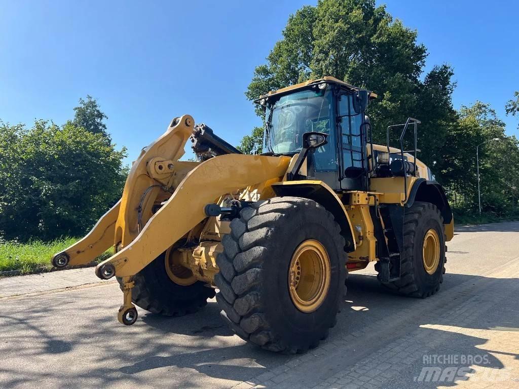 CAT 966M Wielladers