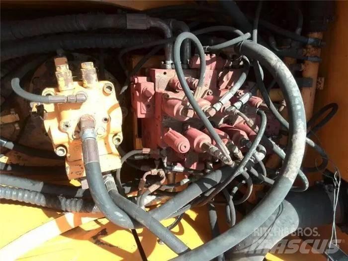Hyundai R220LC-7 Rupsgraafmachines
