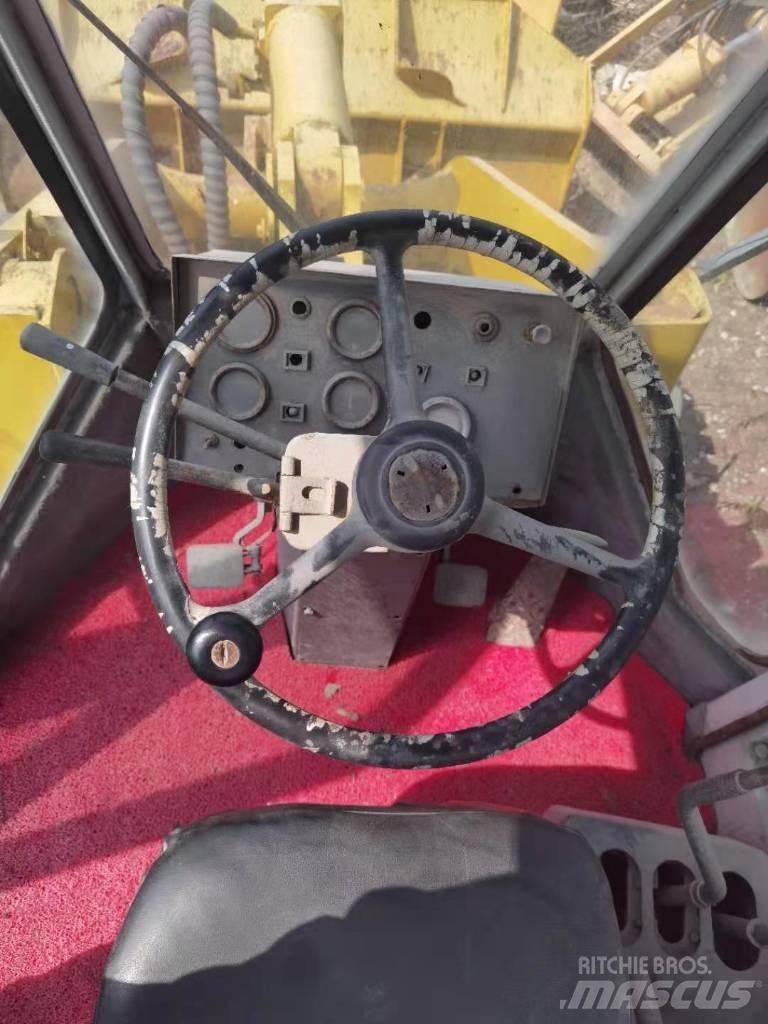 Komatsu WA 300 Wielladers