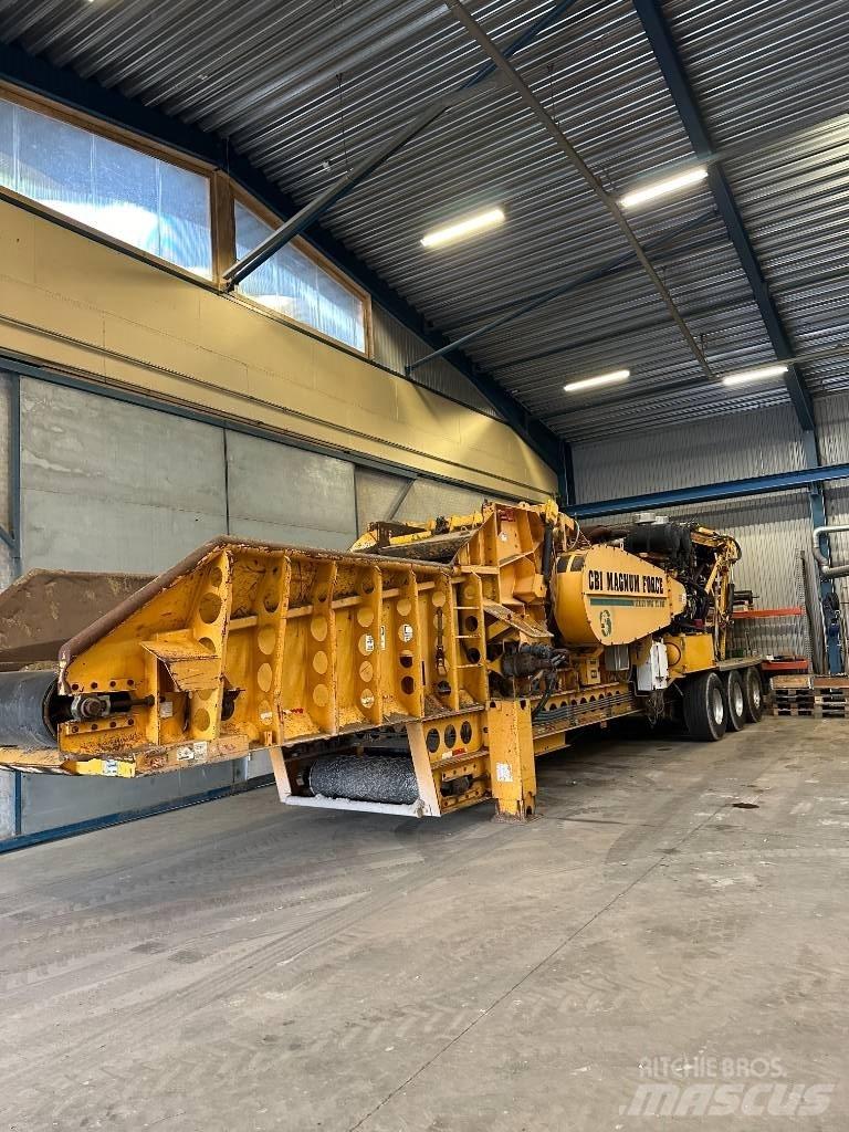 CBI 8400 Shredders