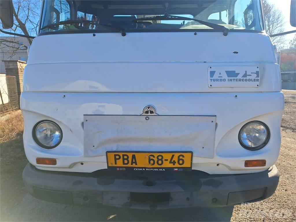 Avia A65-L + MP 12 Chassis met cabine