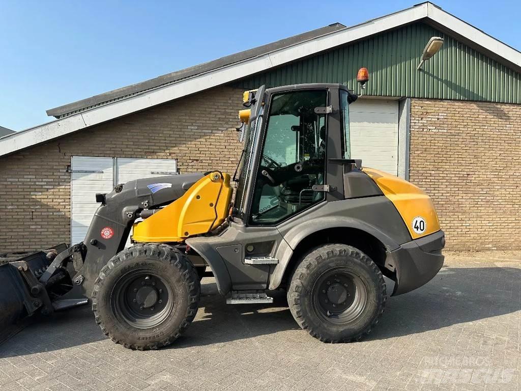 Mecalac AS900 Wielladers