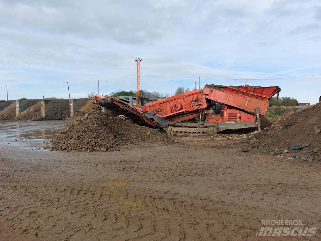 Terex Finlay 883 Mobiele zeefinstallaties