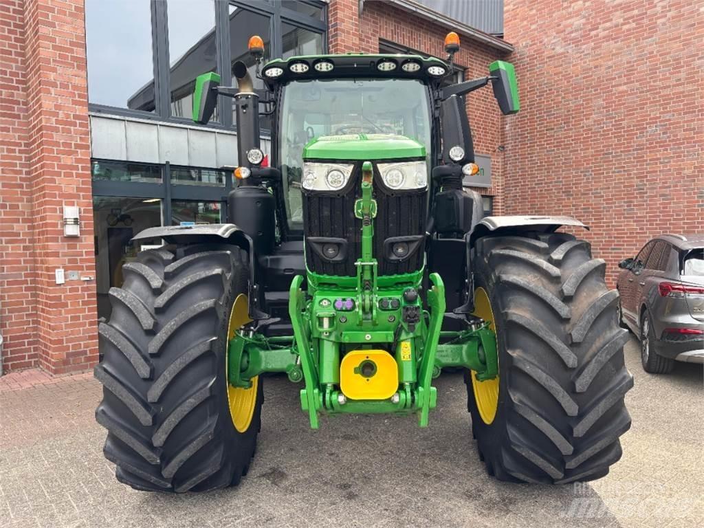 John Deere 6R250 Tractoren