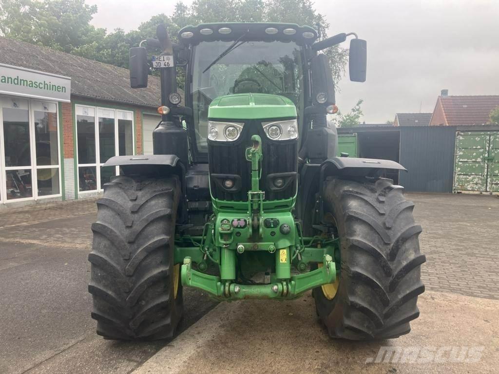 John Deere 6250R Tractoren
