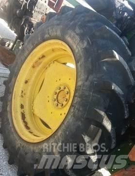  Pneus 460/85R38 Banden, wielen en velgen