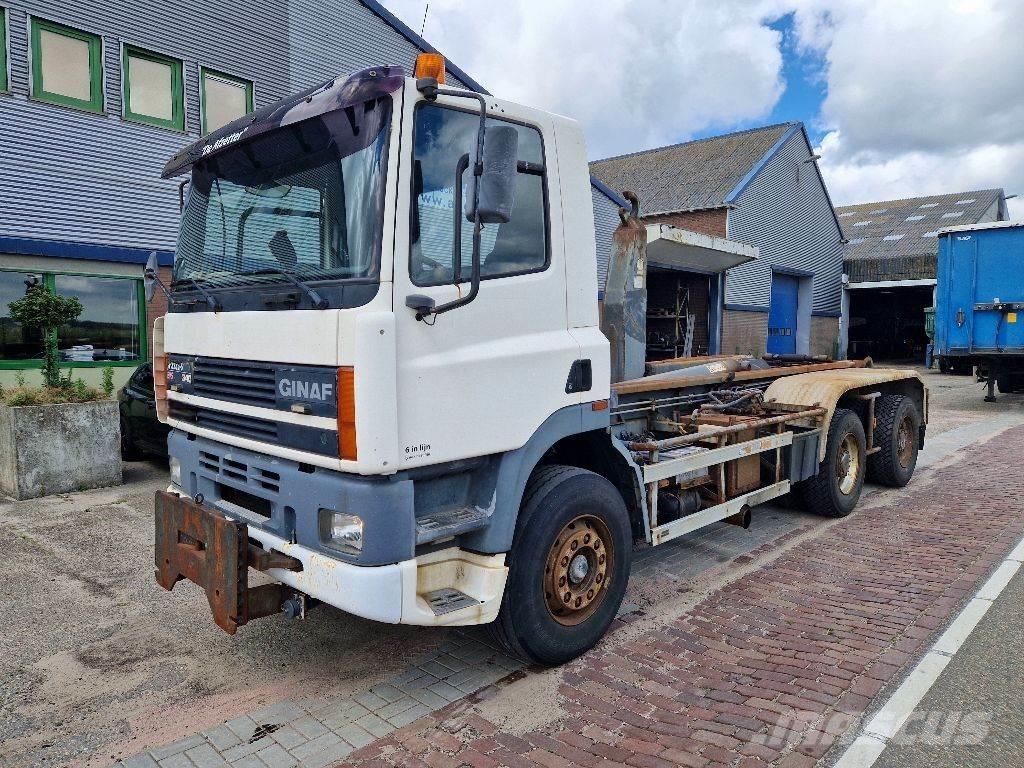 Ginaf M 3232-S Vrachtwagen met containersysteem