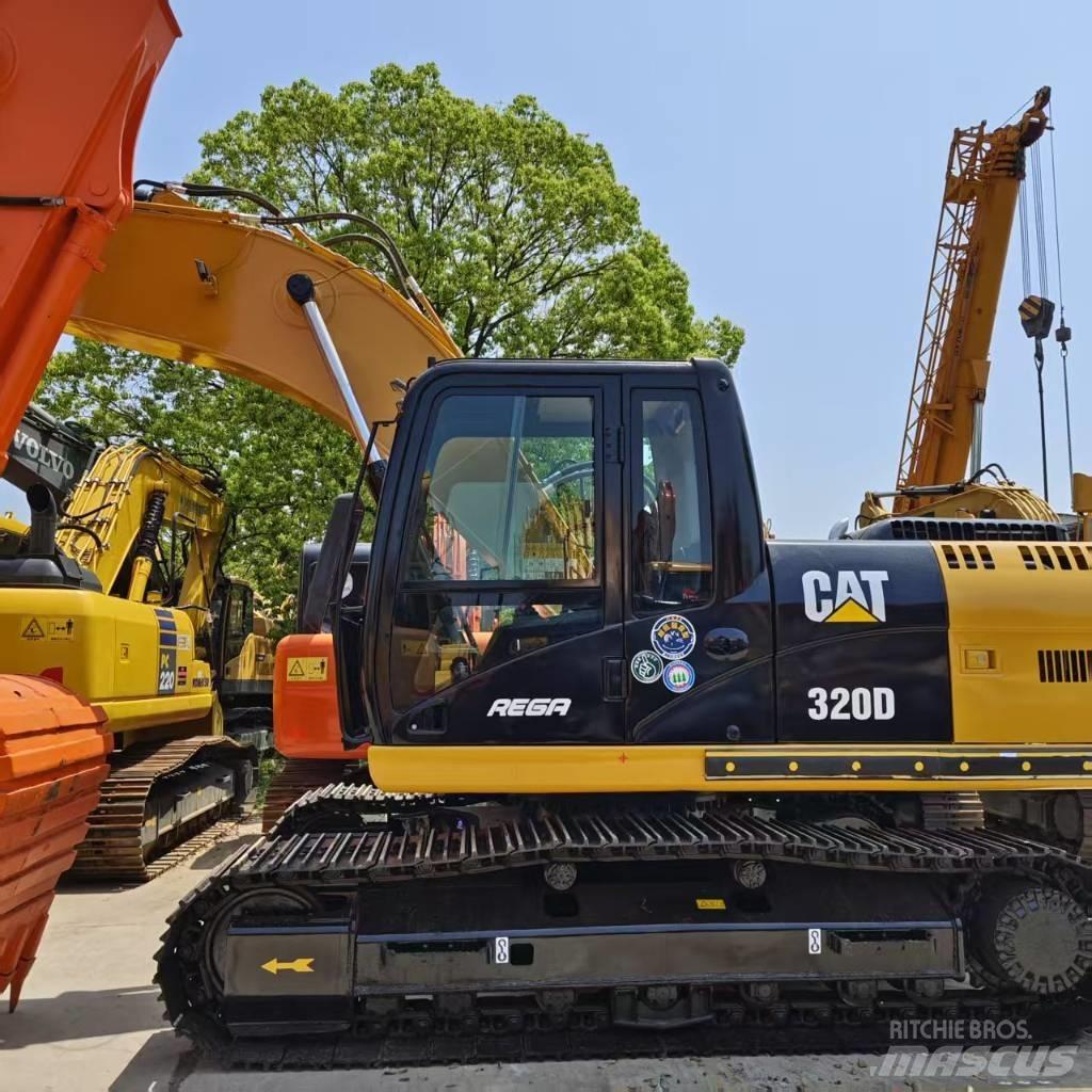 CAT 320 D Rupsgraafmachines
