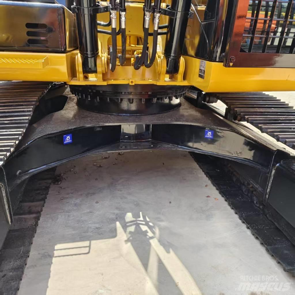 CAT 320 D Rupsgraafmachines