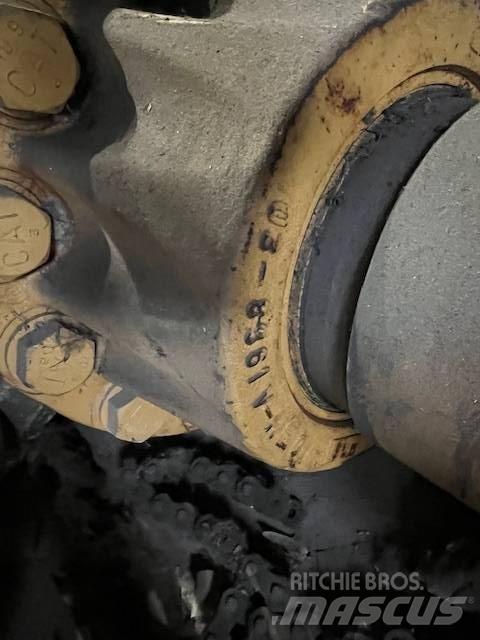 CAT 385 B Hydraulics