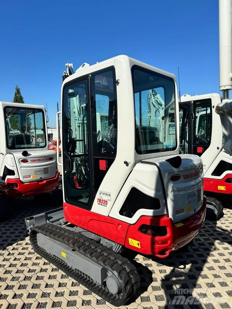 Takeuchi TB225 V3 Minigraafmachines < 7t