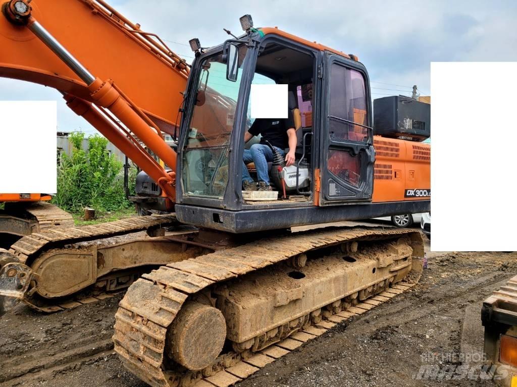 Doosan DX 300 LCA Rupsgraafmachines