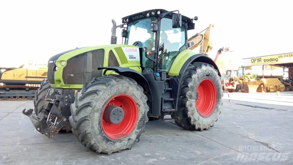 CLAAS Axion 920 Tractoren