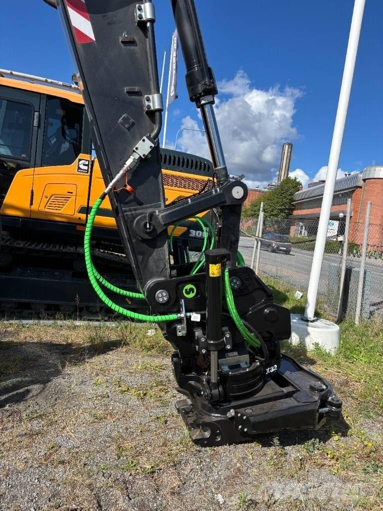 Hyundai HX300A L Rupsgraafmachines