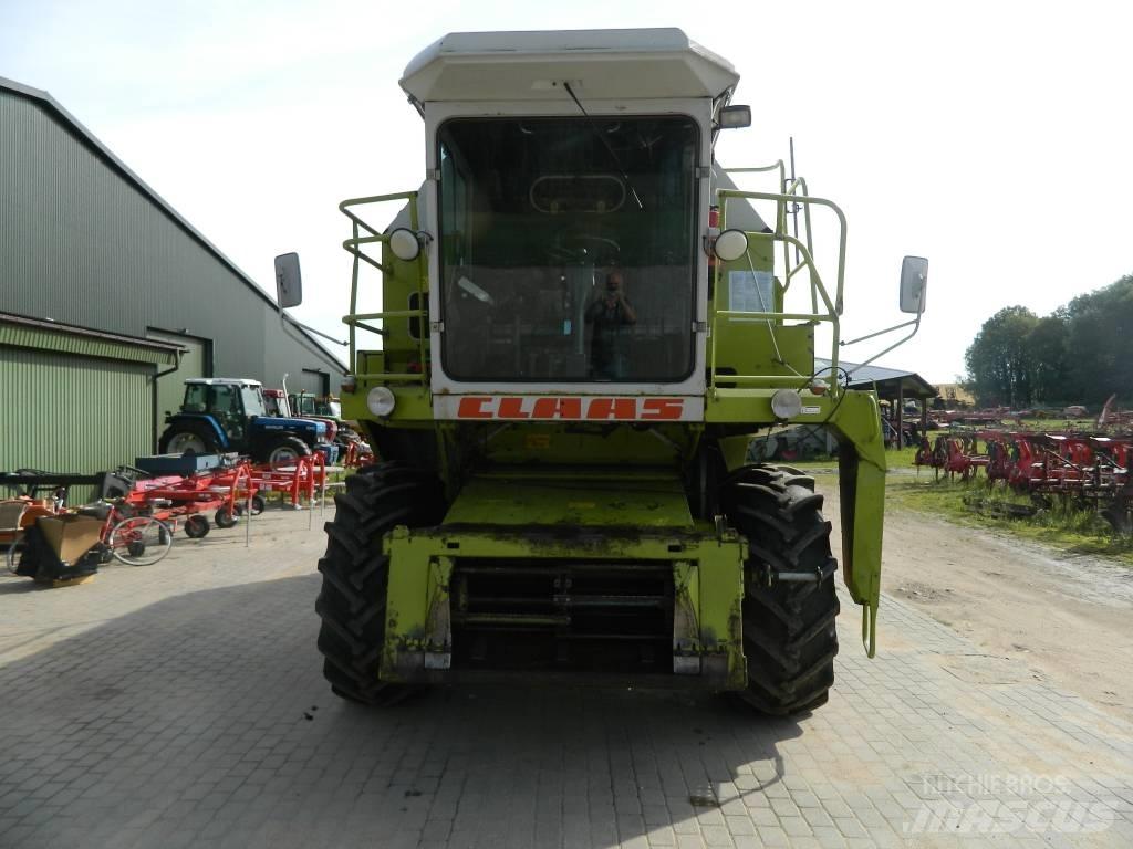 CLAAS Dominator 86 Maaidorsmachines