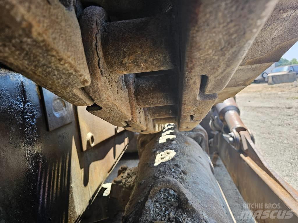 CAT D8L Rupsdozers