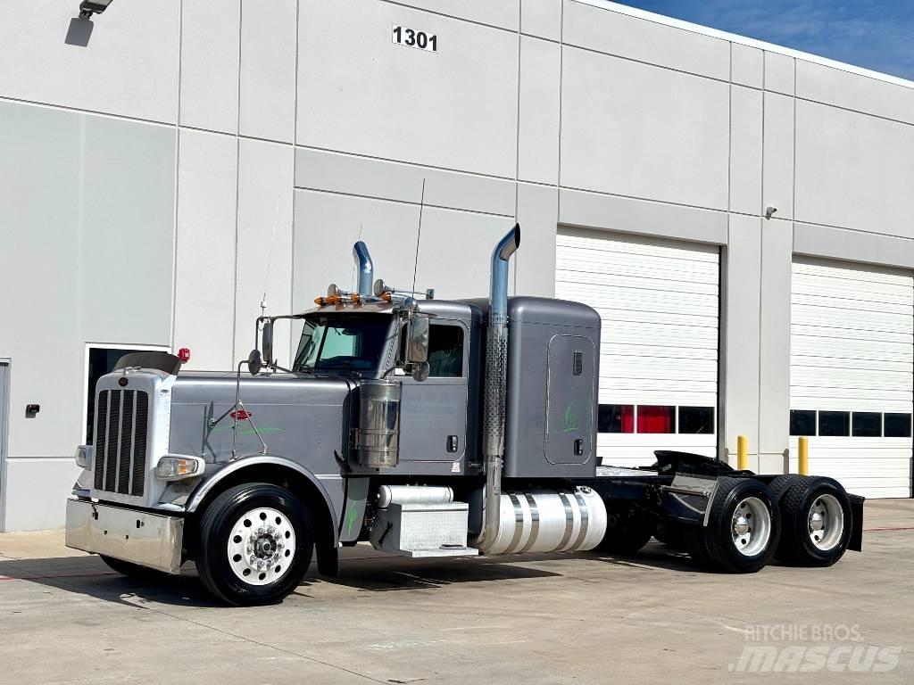 Peterbilt 389 Trekkers