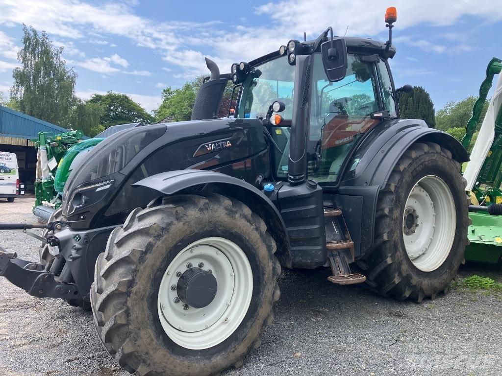Valtra T 154 V Tractoren