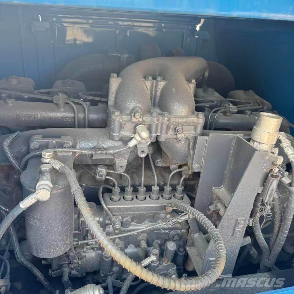 Kato KR 500-3 Ruwterrein kranen