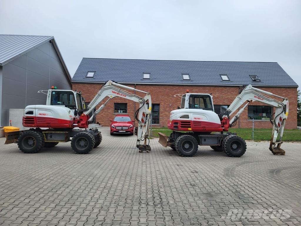 Takeuchi TB295W Midigraafmachines 7t - 12t
