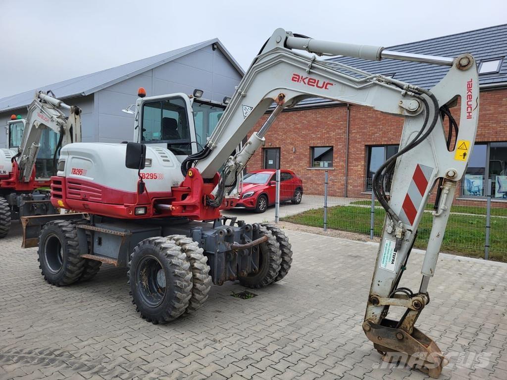 Takeuchi TB295W Midigraafmachines 7t - 12t