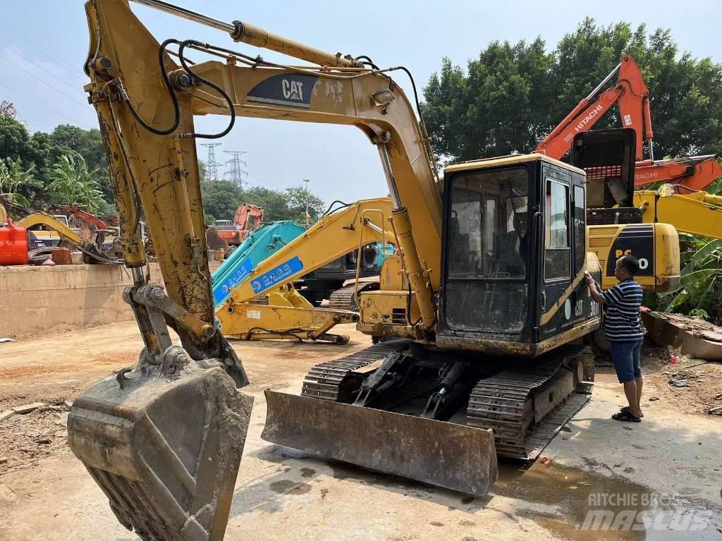 CAT 307 Rupsgraafmachines