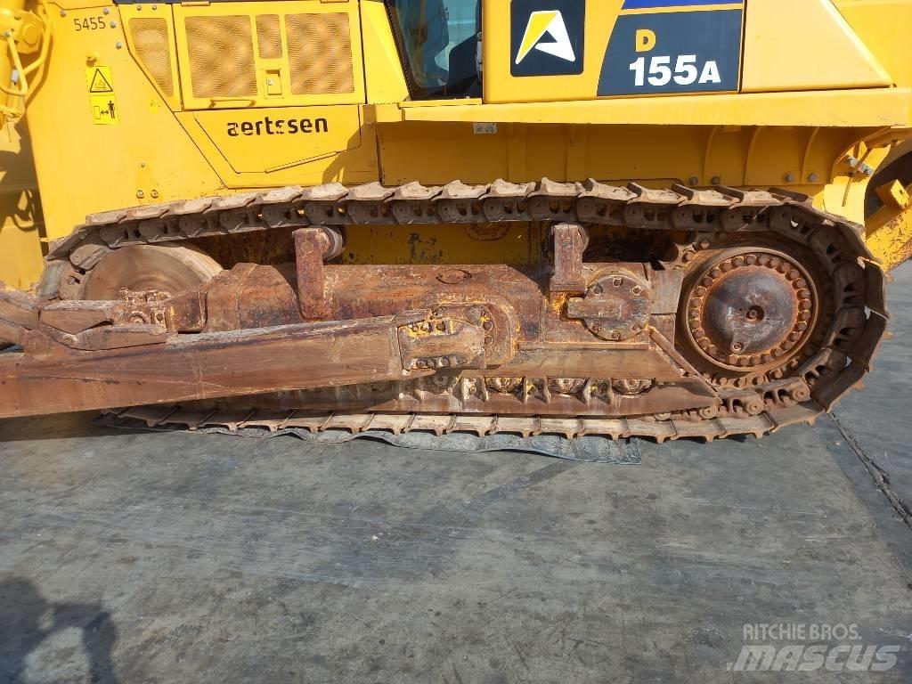 Komatsu D155A-6R Rupsdozers
