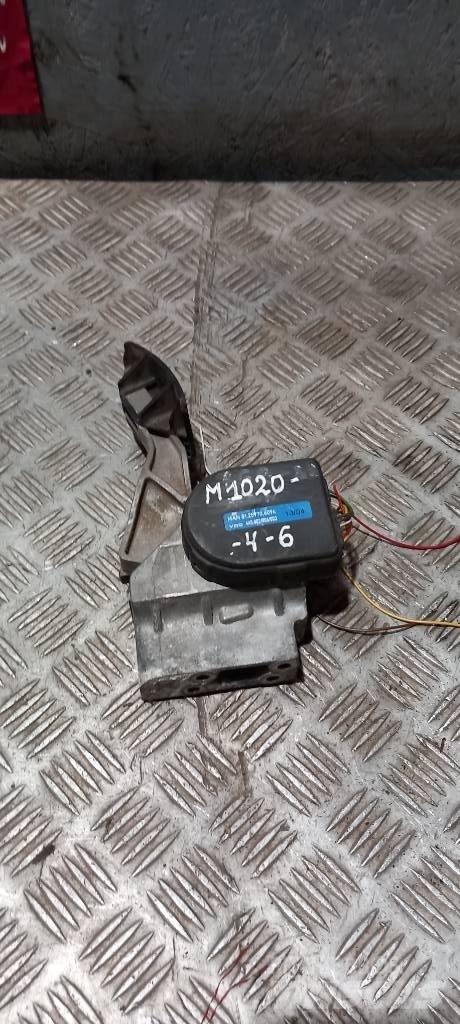 MAN TGA    81259706094 Cabine en interieur