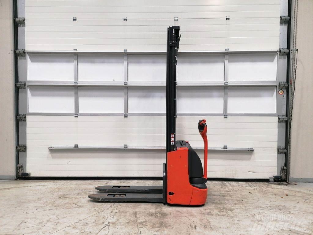 Linde L10 Stapelaar meeloop
