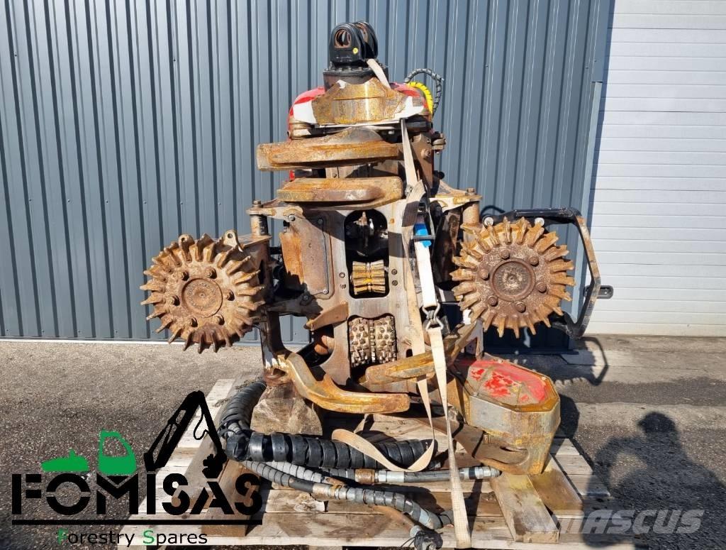 Komatsu C144 Boomvelkoppen