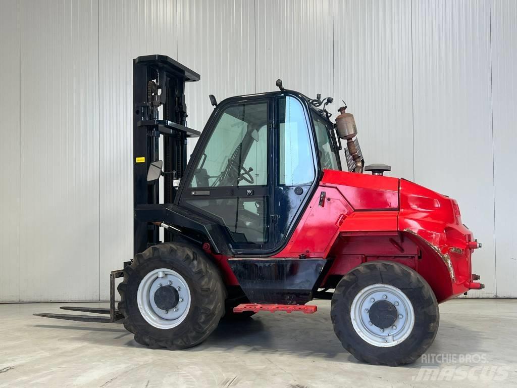 Manitou M30-4 Vorkheftruck voor zwaar terrein