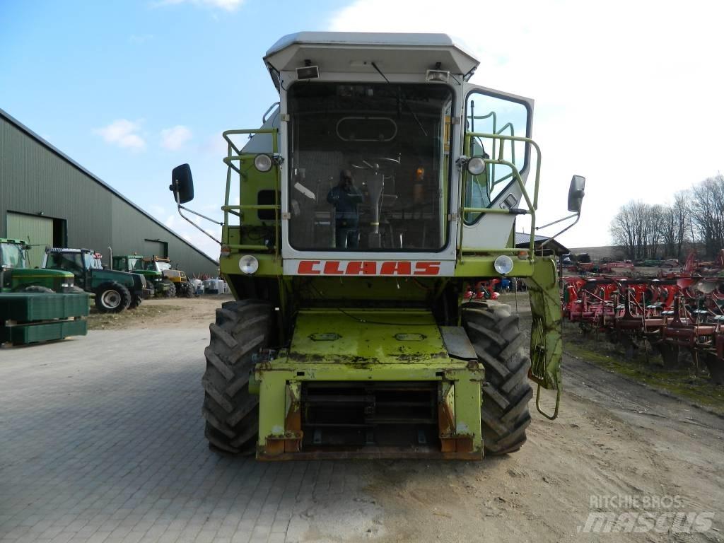 CLAAS Dominator 86 Maaidorsmachines