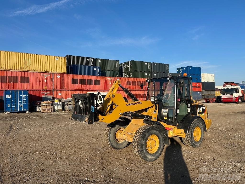 CAT 906M Wielladers
