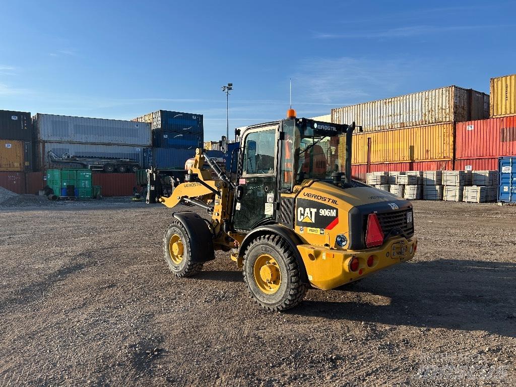 CAT 906M Wielladers