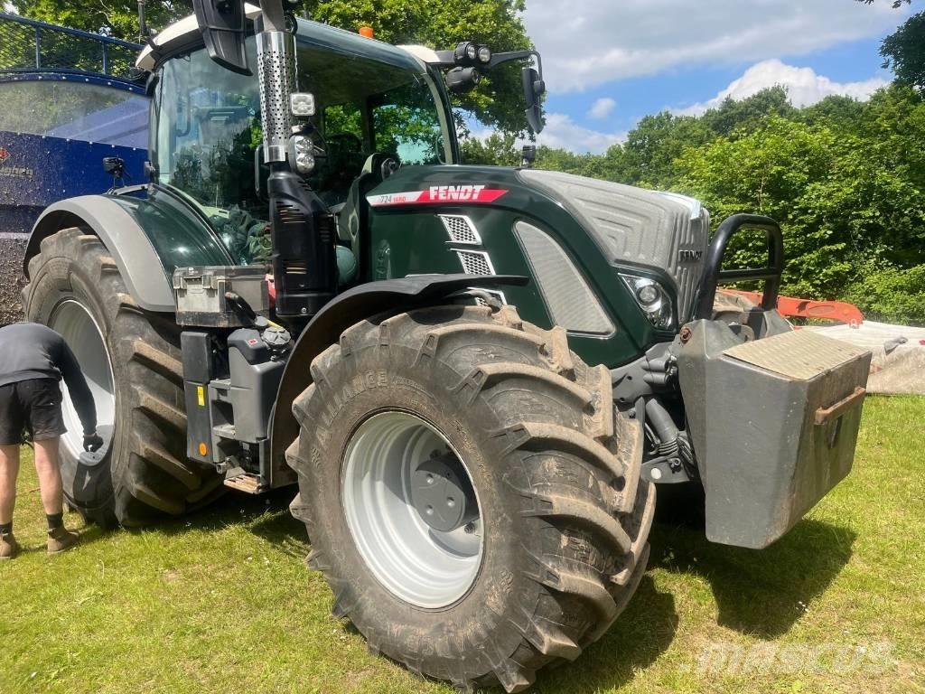 Fendt 724 Profi Plus Tractoren