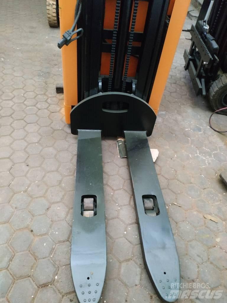 Still Aufsitzstapler Elektrische heftrucks