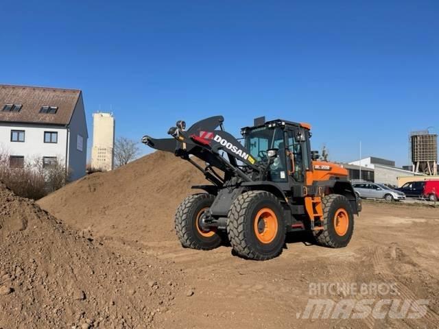 Doosan DL 220 Wielladers