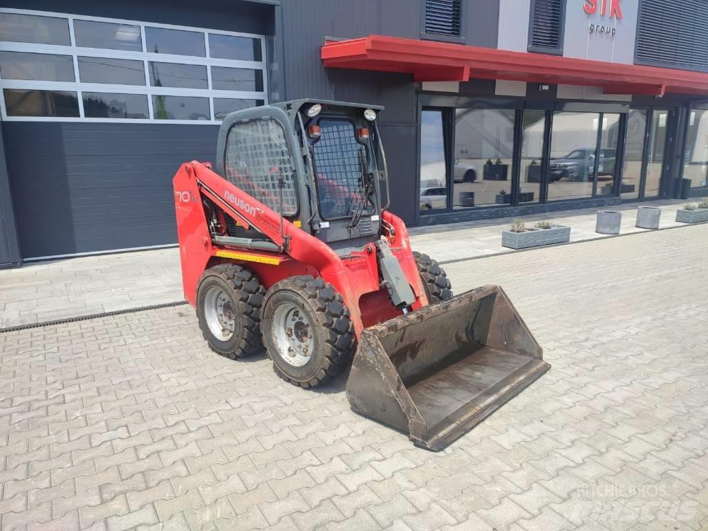 Neuson 701 S Schrankladers