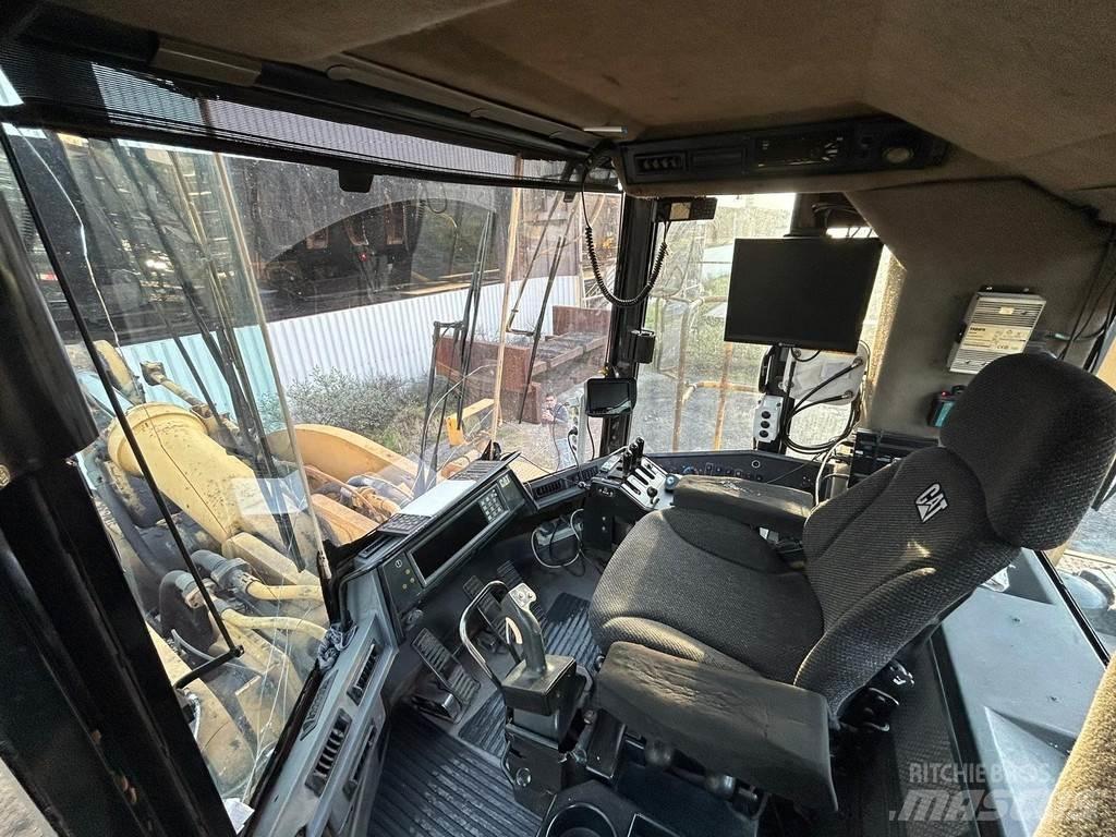 CAT 990 Wielladers