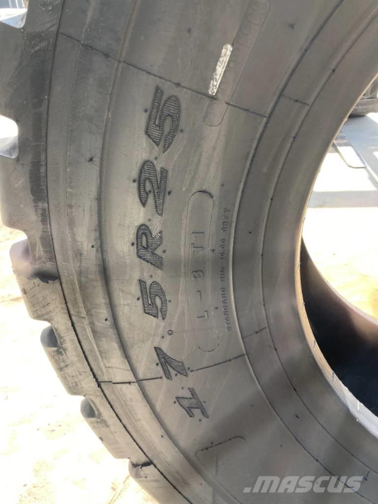 Triangle 17.5R25 Banden, wielen en velgen
