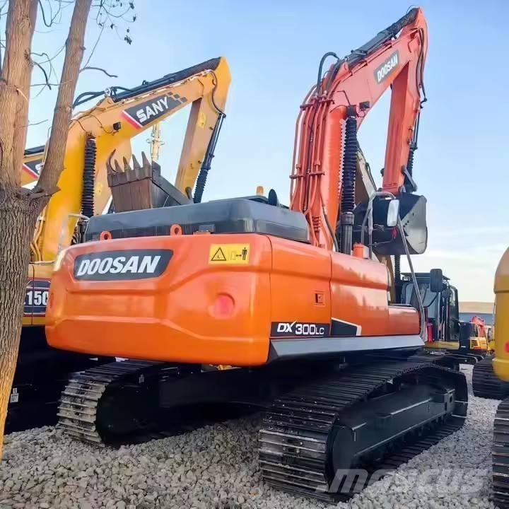 Doosan DX 300 LC Rupsgraafmachines