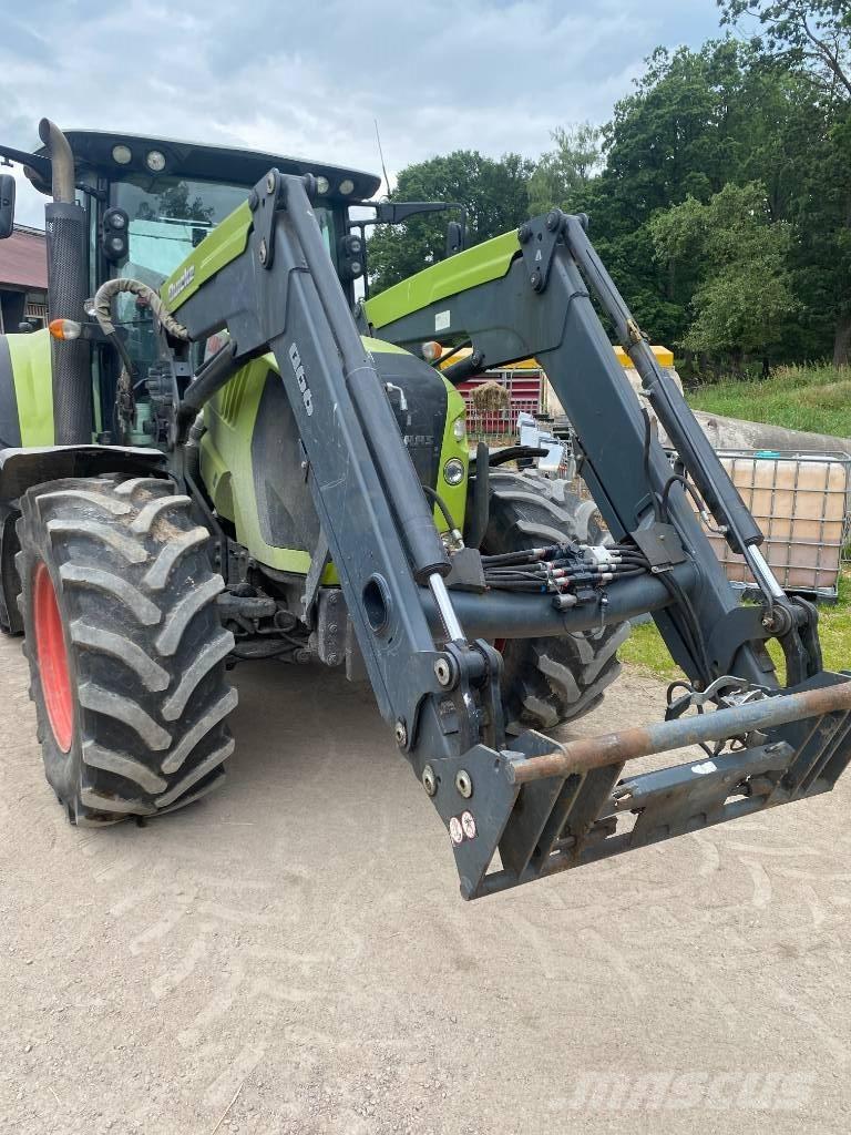 CLAAS Arion 620 Tractoren