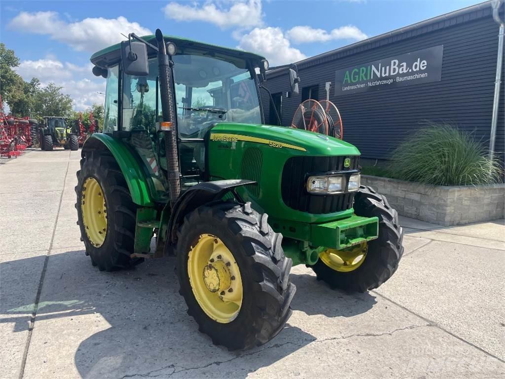 John Deere 5820 Tractoren
