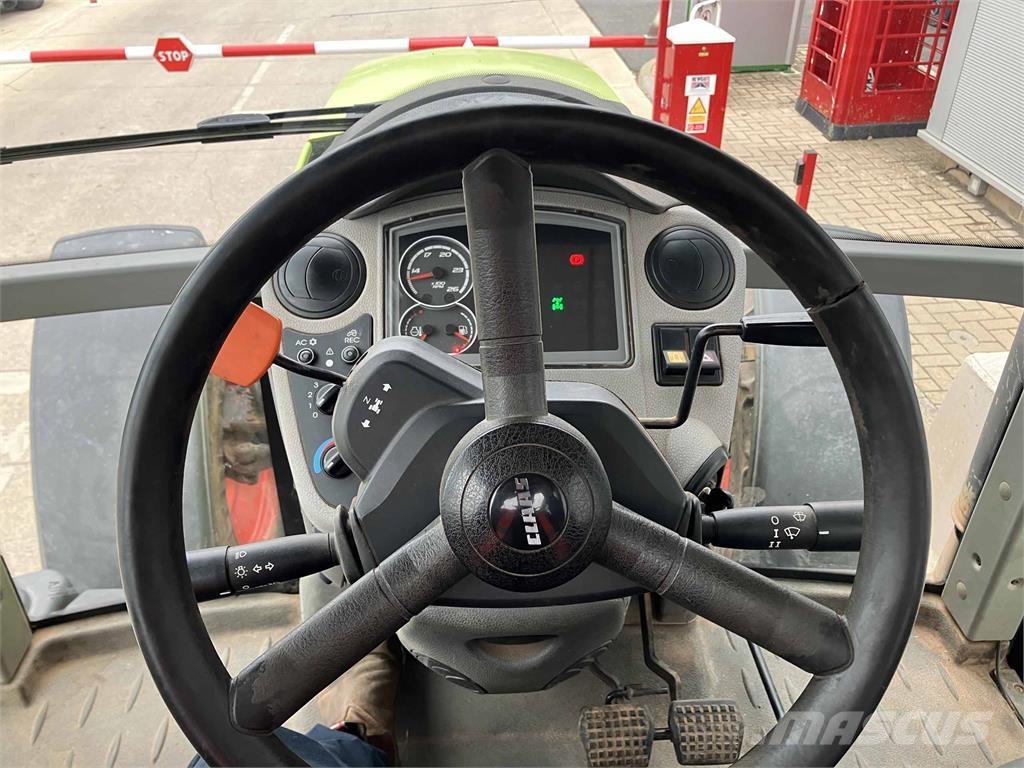 CLAAS Arion 620C Tractoren