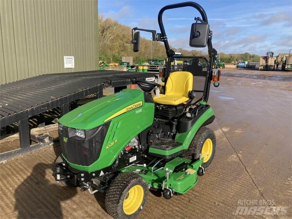 John Deere 1026R Compacttrekkers